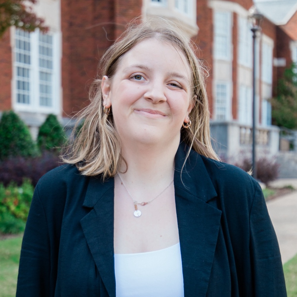 Meet your Posher, Megan